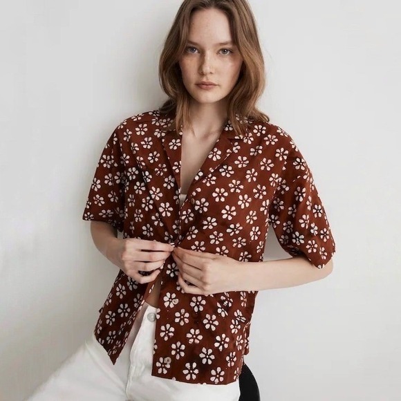 Madewell Tops - Madewell Bubble-Printed Button-Up CampShirt in Dusty Redwood Size M